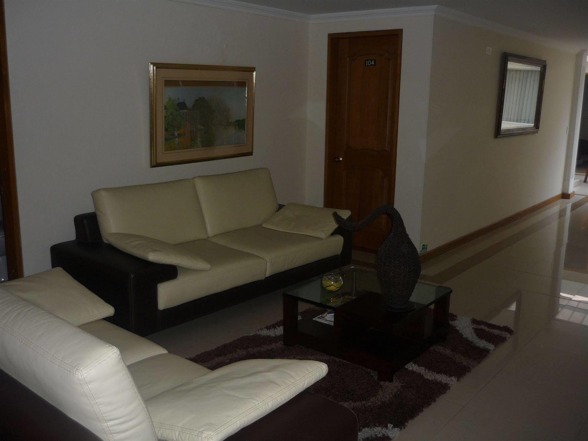 Hotel Casa La Riviera Bogotá Exterior foto